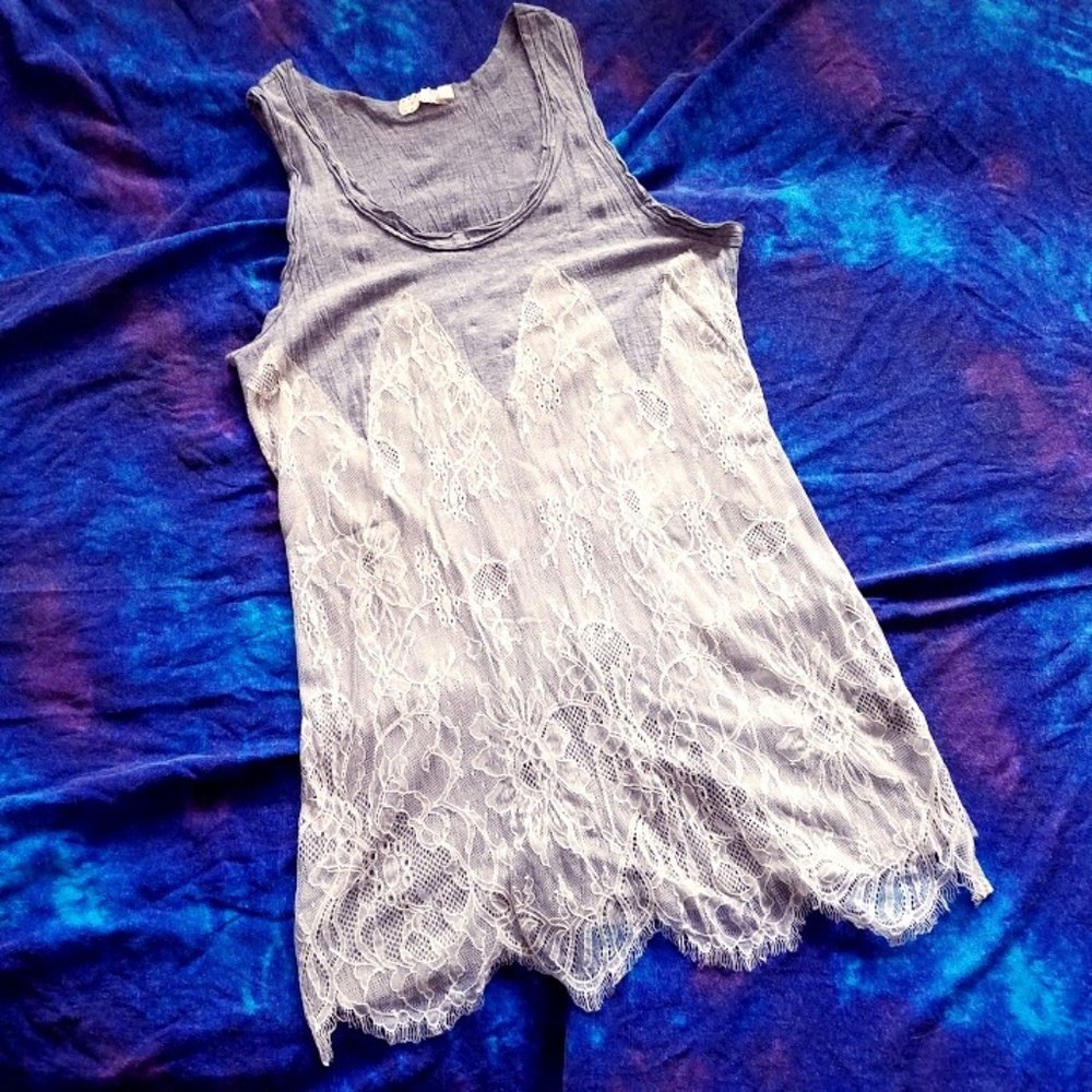Pins & Needles Lacy Grey Sleeveless Tank Top, M